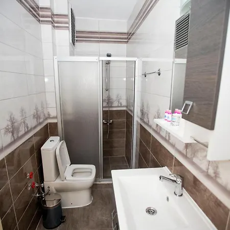 Hotel Karacan Park - Airport