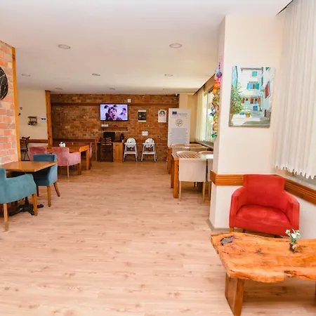 Hotel Karacan Park - Airport