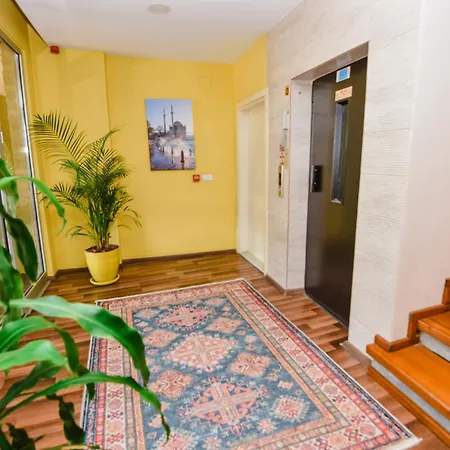 Karacan Park - Airport Hotel