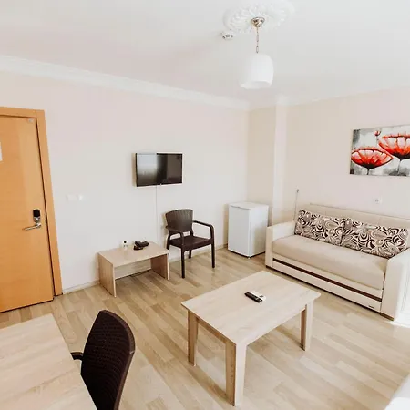 Hotel Karacan Park - Airport 5*