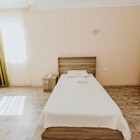 Karacan Park - Airport 3*