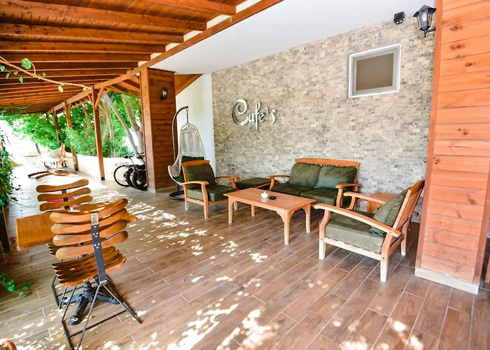 Otel Karacan Park - Airport 3*