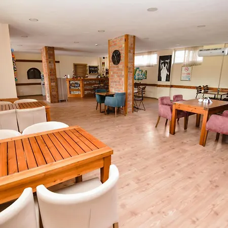 Karacan Park - Airport