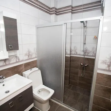 Karacan Park - Airport 3*