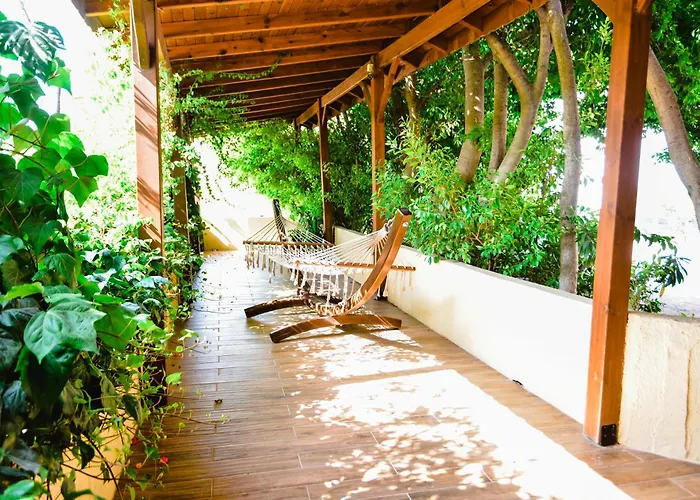 Karacan Park - Airport