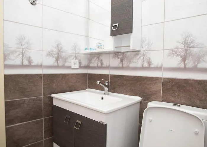 Karacan Park - Airport 3*